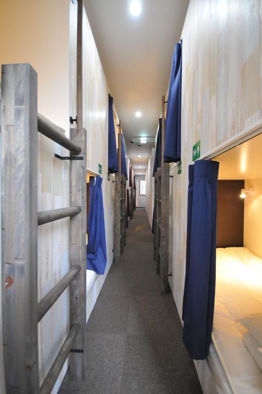 Gate 80 Hostel Osaka Exterior photo