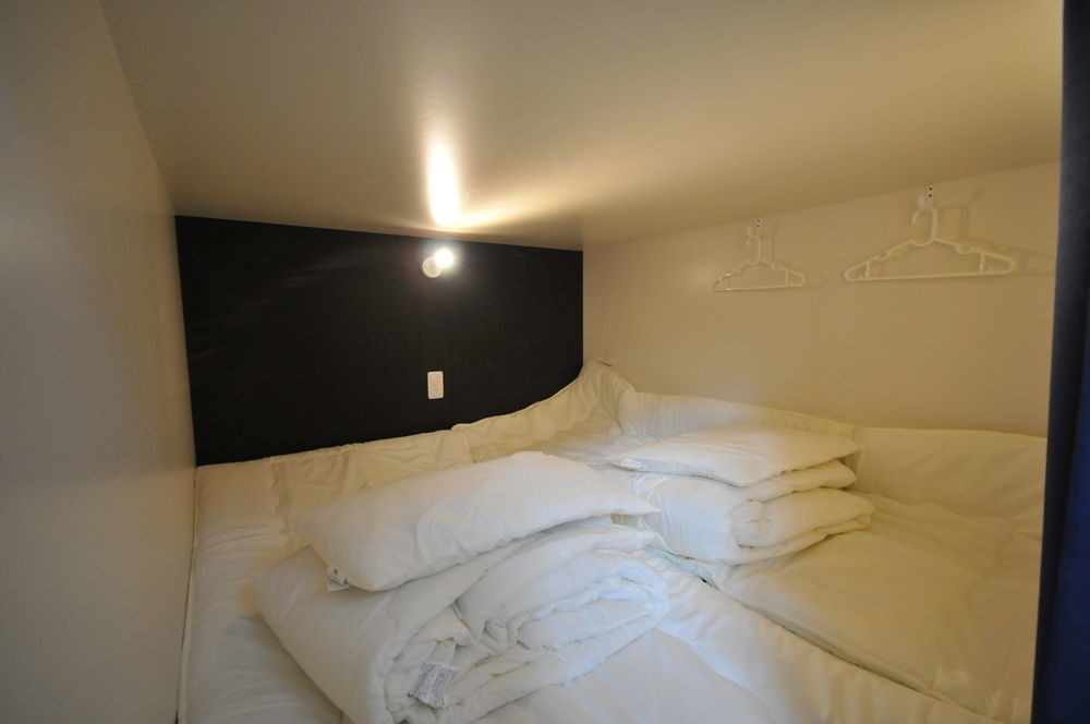 Gate 80 Hostel Osaka Exterior photo