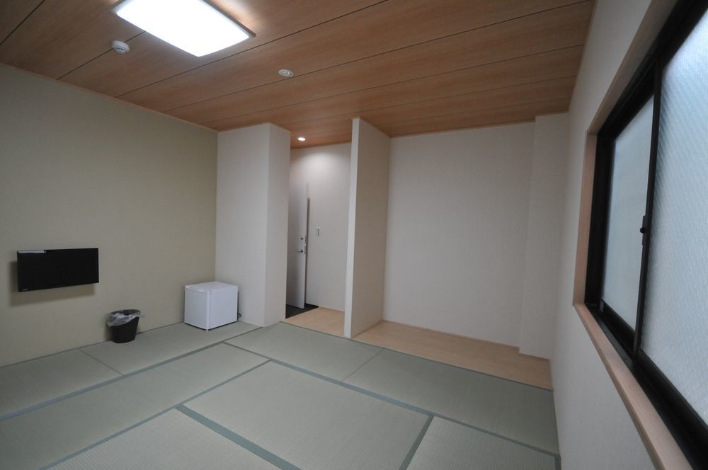 Gate 80 Hostel Osaka Exterior photo