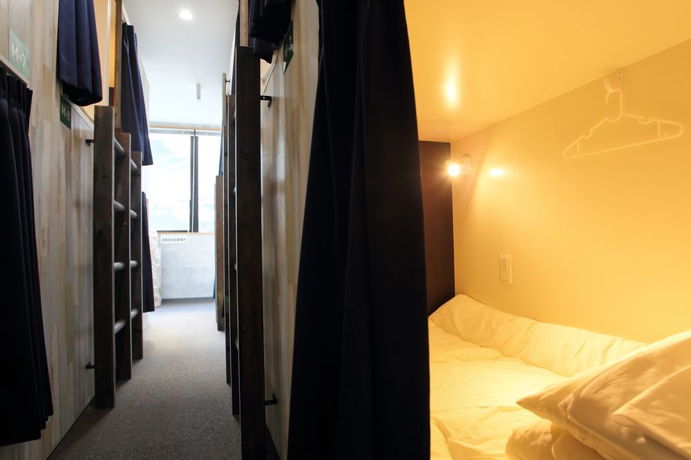 Gate 80 Hostel Osaka Exterior photo