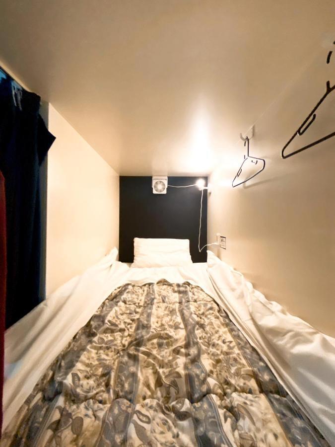 Gate 80 Hostel Osaka Exterior photo