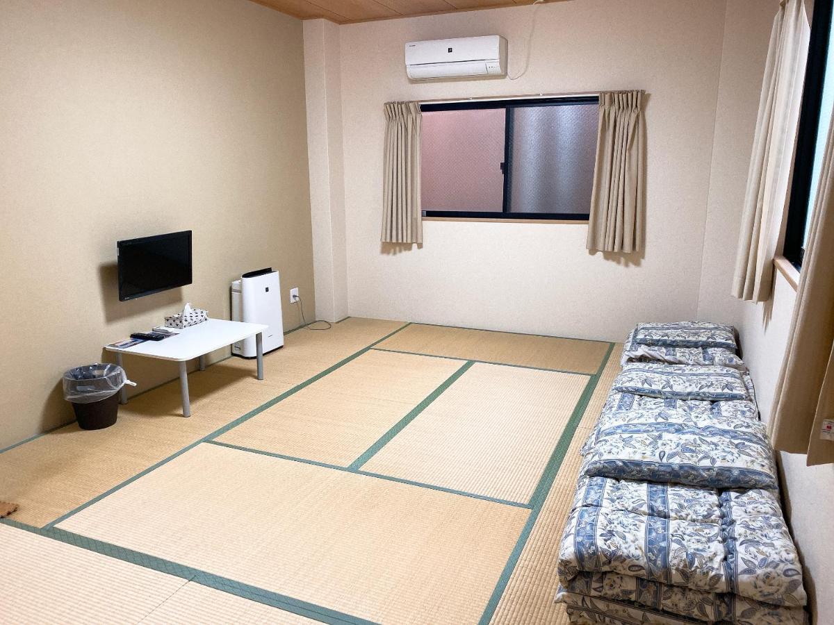 Gate 80 Hostel Osaka Exterior photo